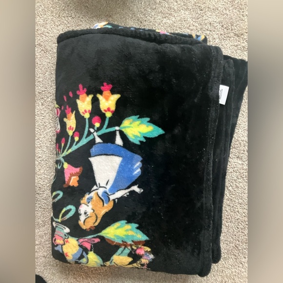 Disney Other - Disneys Vera Bradley blanket like new condition